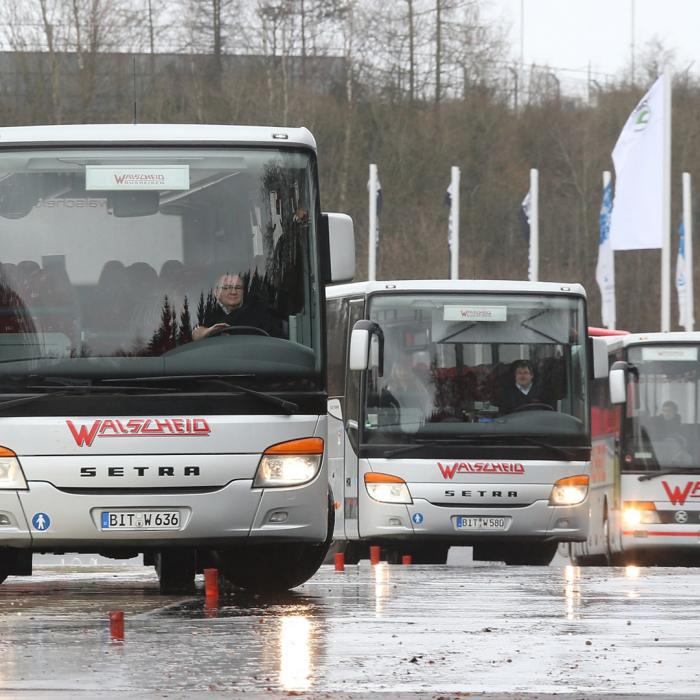 Sie bus sich verhalten wie jetzt richtig Wie Verhalten